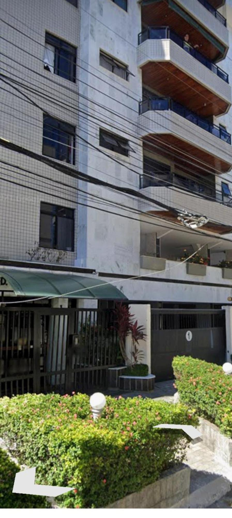 Apto Com Varanda Na Cabo Frio
